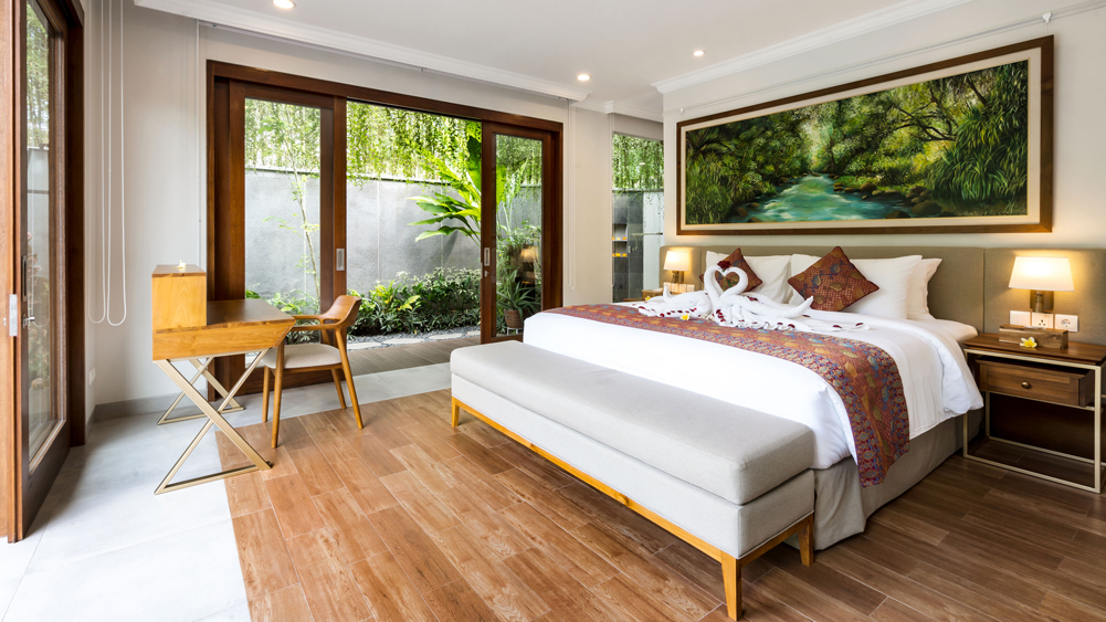 Pala Ubud - Villa Catur - Romantic master bedroom by the pocket garden